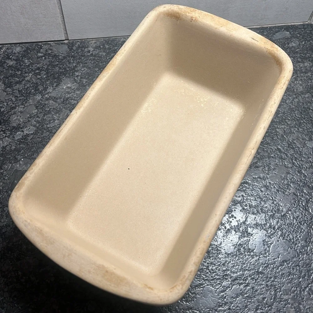 Loaf stoneware by Pampered Chef. Family Heritage Collection. Excellent condition
